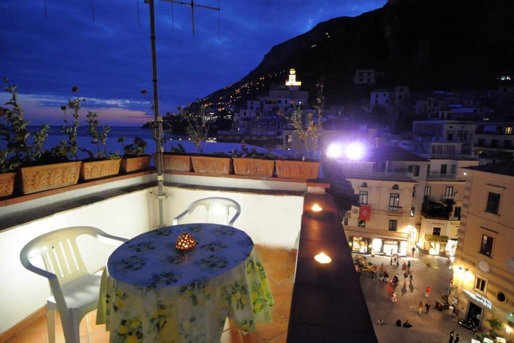 Mamma Rosanna - Apartment In Amalfi With Terrace Exterior foto